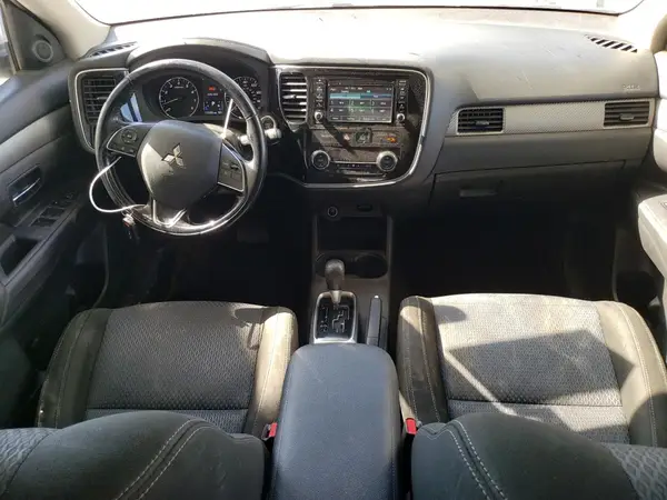 JA4AZ3A37GZ017866 2016 MITSUBISHI OUTLANDER - Image 8