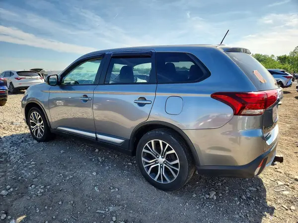 JA4AZ3A37GZ018838 2016 MITSUBISHI OUTLANDER - Image 2