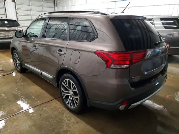 JA4AZ3A37GZ019407 2016 MITSUBISHI OUTLANDER - Image 2