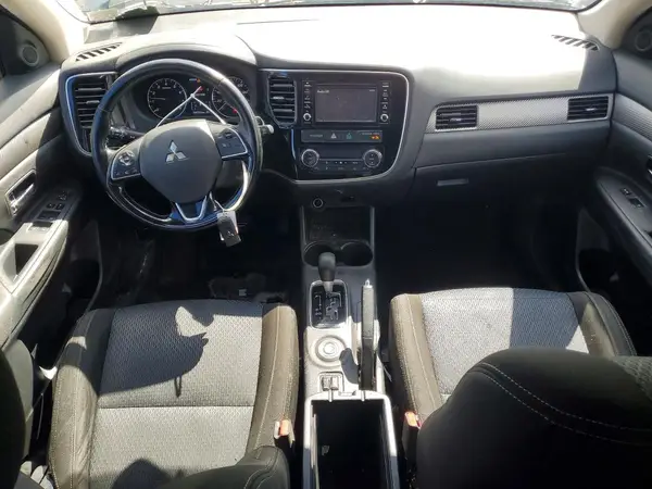 JA4AZ3A37GZ021352 2016 MITSUBISHI OUTLANDER - Image 8