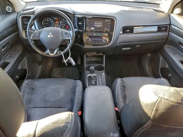 JA4AZ3A37GZ022016 2016 MITSUBISHI OUTLANDER - Image 8
