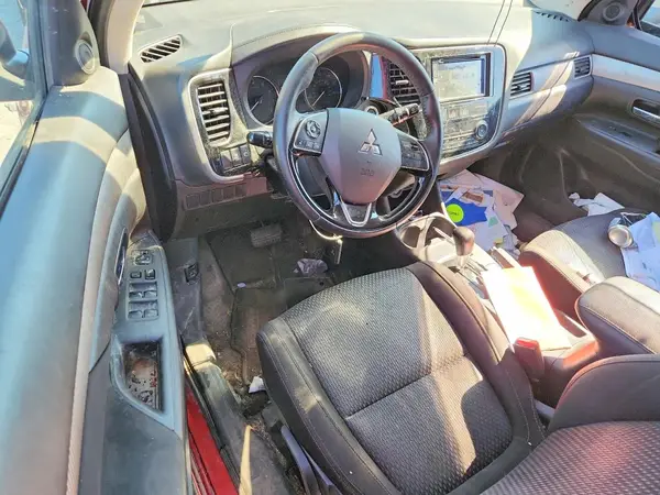 JA4AZ3A37GZ022310 2016 MITSUBISHI OUTLANDER - Image 8