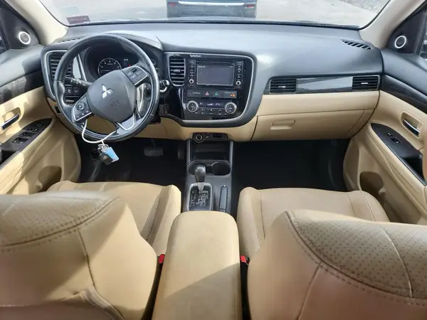 JA4AZ3A37GZ023649 2016 MITSUBISHI OUTLANDER - Image 8