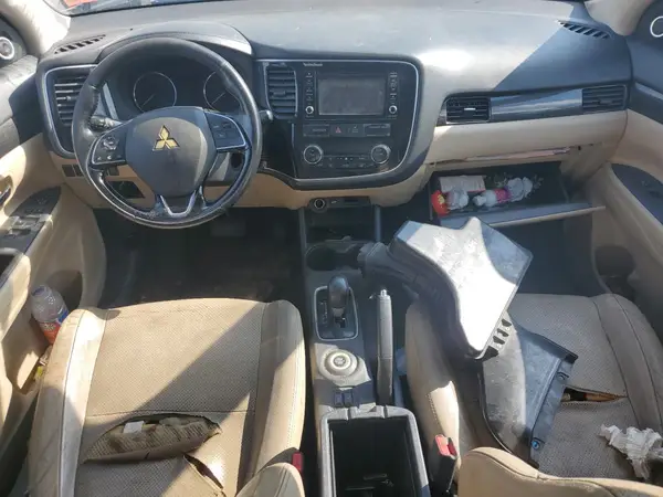 JA4AZ3A37GZ026244 2016 MITSUBISHI OUTLANDER - Image 8