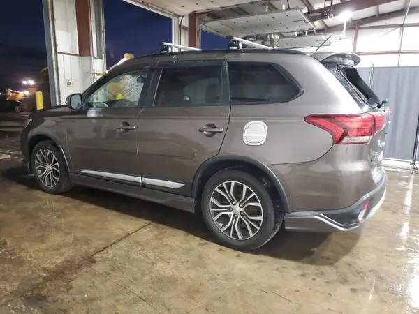 JA4AZ3A37GZ027426 2016 MITSUBISHI OUTLANDER - Image 2