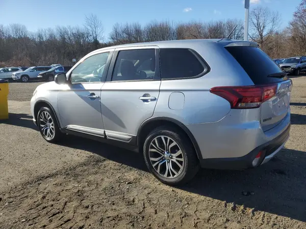 JA4AZ3A37GZ031749 2016 MITSUBISHI OUTLANDER - Image 2