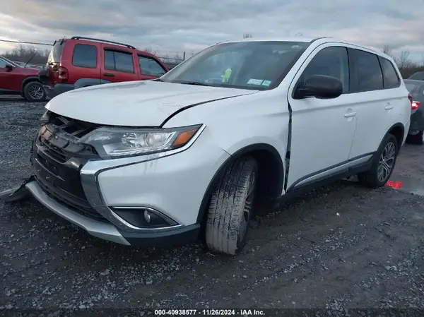 JA4AZ3A37GZ049586 2016 MITSUBISHI OUTLANDER - Image 2