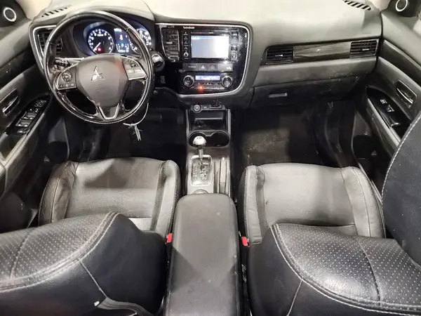 JA4AZ3A37GZ057378 2016 MITSUBISHI OUTLANDER - Image 8