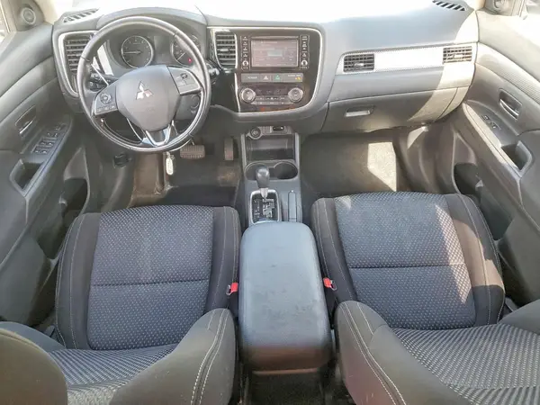 JA4AZ3A37GZ060023 2016 MITSUBISHI OUTLANDER - Image 8