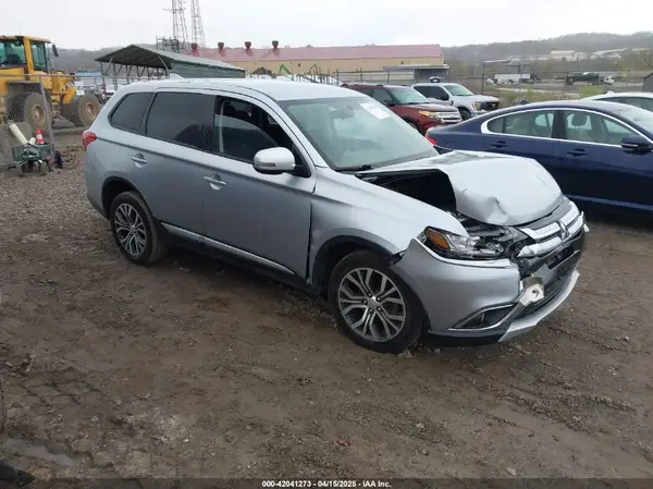 JA4AZ3A37HZ011020 2017 MITSUBISHI OUTLANDER - Image 1