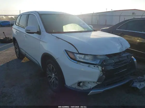 JA4AZ3A37HZ022275 2017 MITSUBISHI OUTLANDER - Image 1