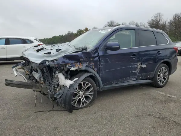 JA4AZ3A37HZ050108 2017 MITSUBISHI OUTLANDER - Image 1