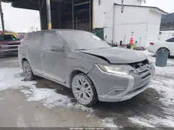 JA4AZ3A37HZ050514 2017 MITSUBISHI OUTLANDER