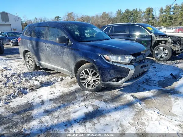 JA4AZ3A37JJ001625 2018 MITSUBISHI OUTLANDER - Image 1