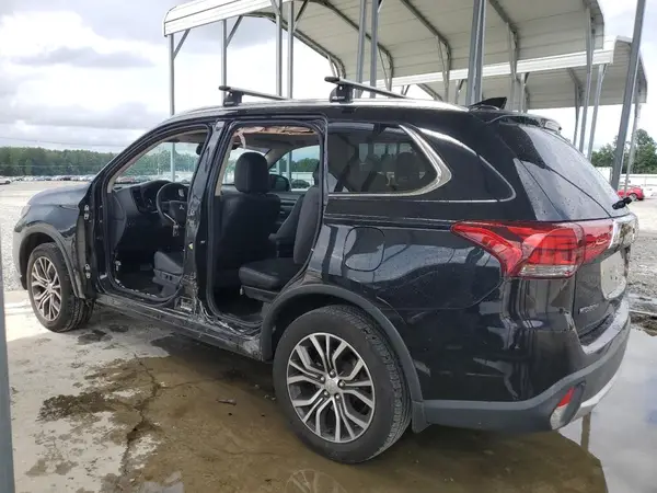 JA4AZ3A37JJ005903 2018 MITSUBISHI OUTLANDER - Image 2