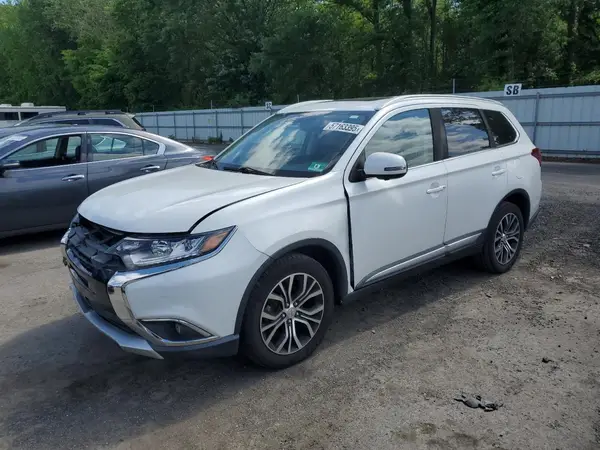 JA4AZ3A37JZ010939 2018 MITSUBISHI OUTLANDER - Image 1