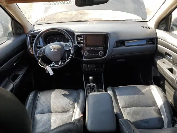 JA4AZ3A37JZ024114 2018 MITSUBISHI OUTLANDER - Image 8
