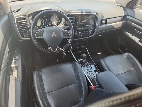 JA4AZ3A37JZ024288 2018 MITSUBISHI OUTLANDER - Image 8