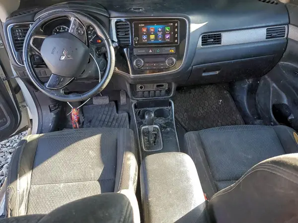 JA4AZ3A37JZ036313 2018 MITSUBISHI OUTLANDER - Image 8