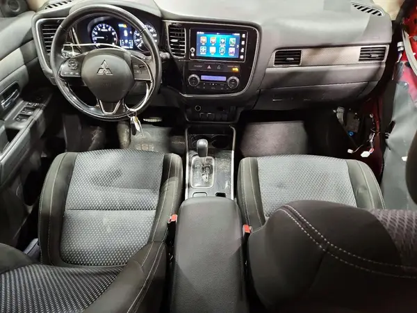 JA4AZ3A37JZ038692 2018 MITSUBISHI OUTLANDER - Image 8