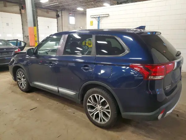 JA4AZ3A37JZ039972 2018 MITSUBISHI OUTLANDER - Image 2