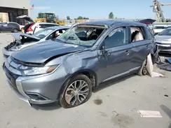 JA4AZ3A37JZ057565 2018 MITSUBISHI OUTLANDER