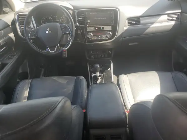 JA4AZ3A37KJ001304 2019 MITSUBISHI OUTLANDER - Image 8