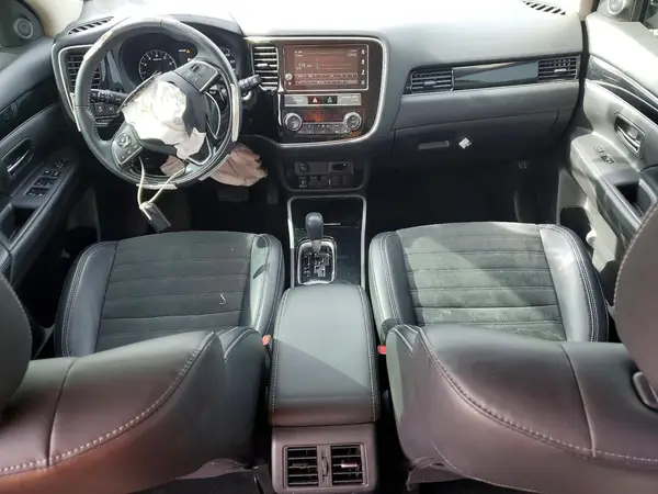 JA4AZ3A37KJ001867 2019 MITSUBISHI OUTLANDER - Image 8