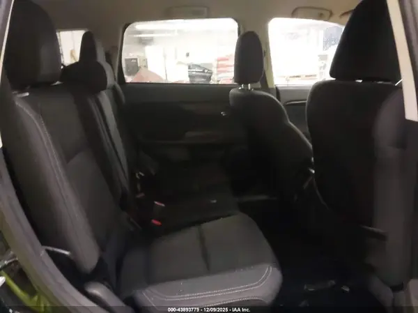 JA4AZ3A37KJ002047 2019 MITSUBISHI OUTLANDER - Image 8
