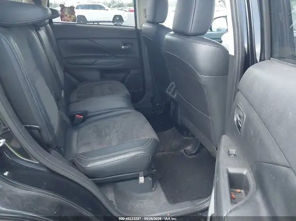 JA4AZ3A37KZ003619 2019 MITSUBISHI OUTLANDER - Image 8