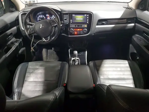JA4AZ3A37KZ004687 2019 MITSUBISHI OUTLANDER - Image 8