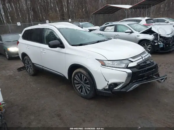 JA4AZ3A37KZ008156 2019 MITSUBISHI OUTLANDER - Image 1