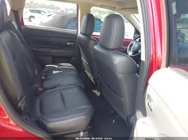 JA4AZ3A37KZ010523 2019 MITSUBISHI OUTLANDER - Image 8