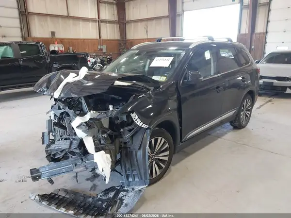 JA4AZ3A37KZ014037 2019 MITSUBISHI OUTLANDER - Image 2
