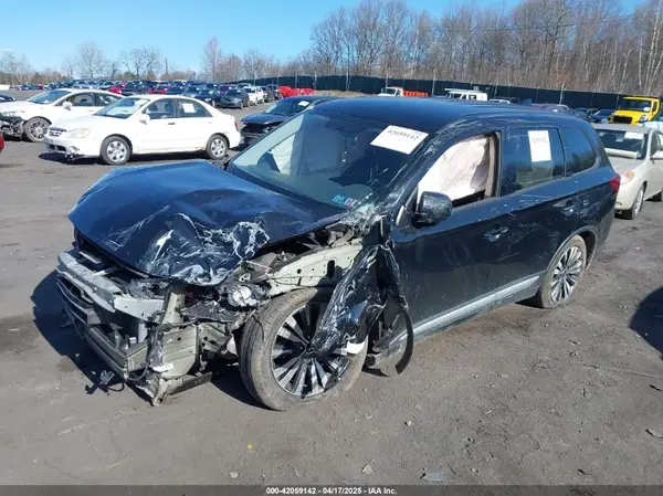 JA4AZ3A37KZ015656 2019 MITSUBISHI OUTLANDER - Image 2