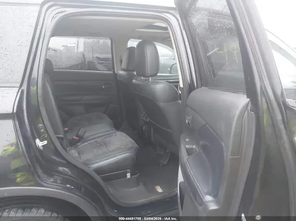 JA4AZ3A37KZ017231 2019 MITSUBISHI OUTLANDER - Image 8