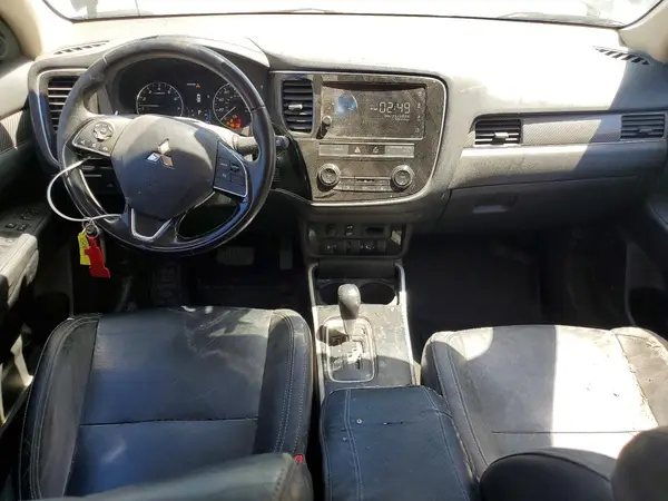 JA4AZ3A37KZ024020 2019 MITSUBISHI OUTLANDER - Image 8
