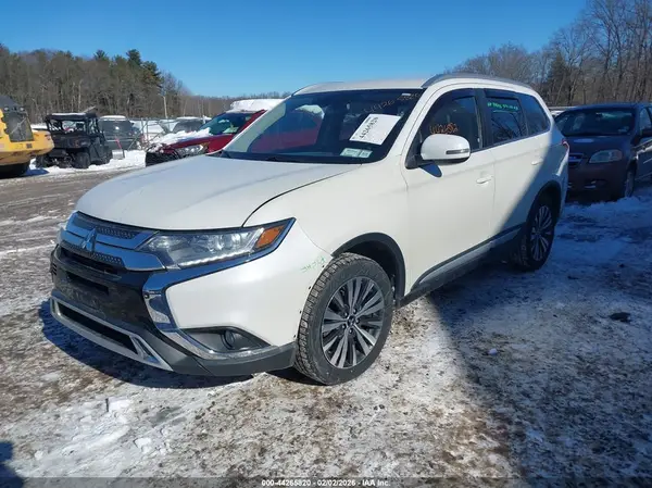 JA4AZ3A37KZ026687 2019 MITSUBISHI OUTLANDER - Image 2