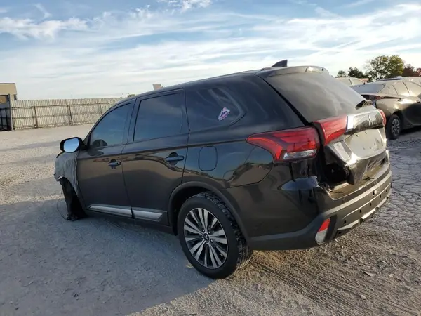JA4AZ3A37KZ030254 2019 MITSUBISHI OUTLANDER - Image 2