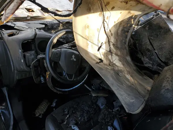 JA4AZ3A37KZ030254 2019 MITSUBISHI OUTLANDER - Image 8