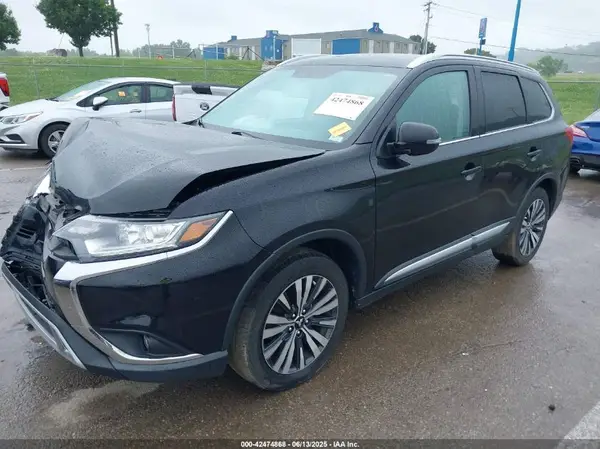 JA4AZ3A37KZ038905 2019 MITSUBISHI OUTLANDER - Image 2