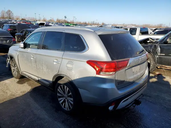 JA4AZ3A37KZ040752 2019 MITSUBISHI OUTLANDER - Image 2