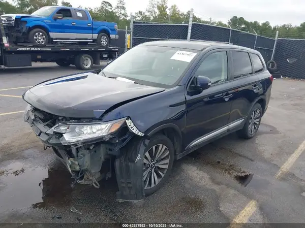 JA4AZ3A37KZ041285 2019 MITSUBISHI OUTLANDER - Image 2