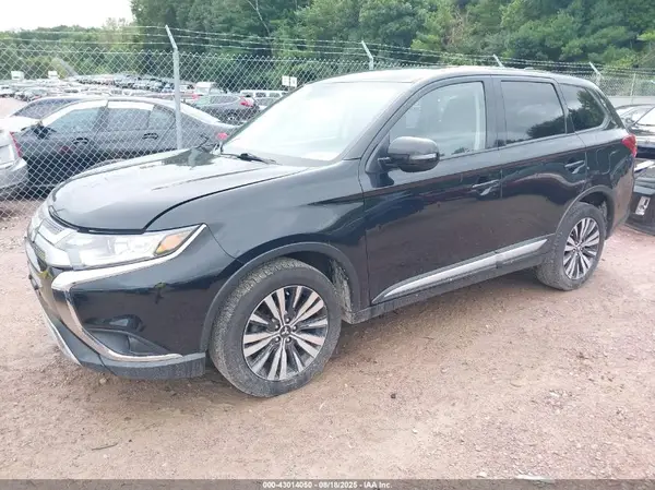 JA4AZ3A37KZ044364 2019 MITSUBISHI OUTLANDER - Image 2