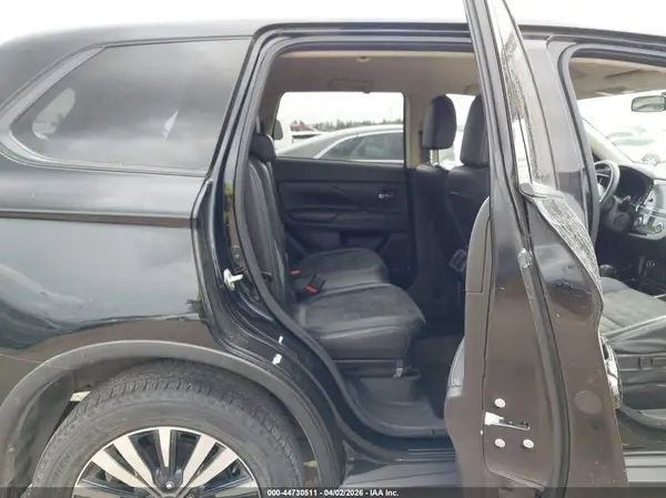 JA4AZ3A37KZ044512 2019 MITSUBISHI OUTLANDER - Image 8