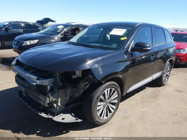 JA4AZ3A37KZ045174 2019 MITSUBISHI OUTLANDER - Image 2