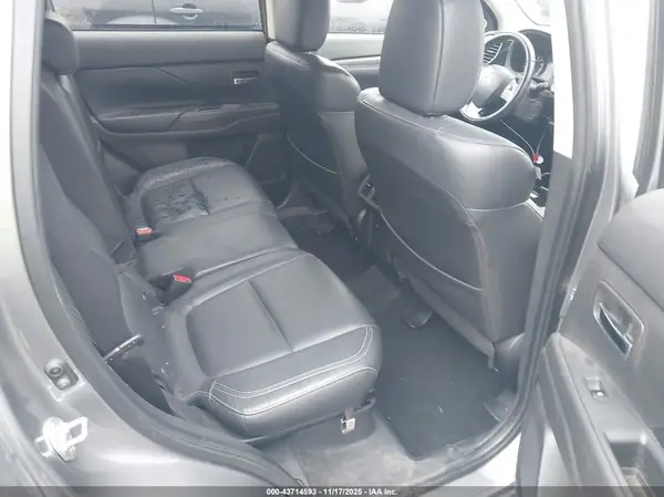 JA4AZ3A37KZ051380 2019 MITSUBISHI OUTLANDER - Image 8