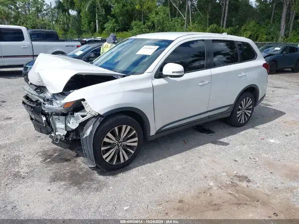 JA4AZ3A37KZ056109 2019 MITSUBISHI OUTLANDER - Image 2