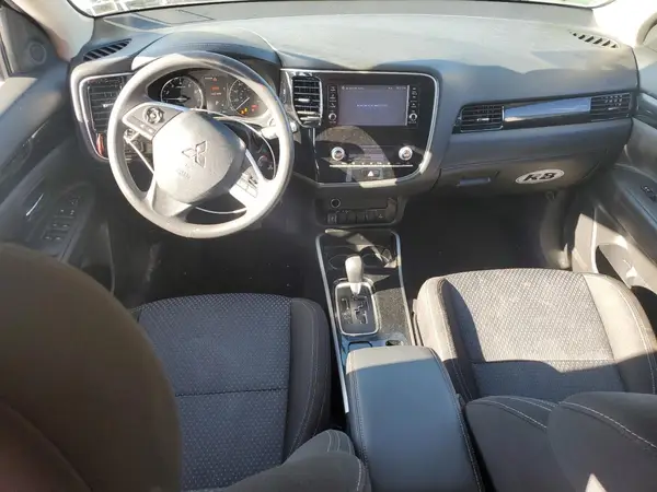 JA4AZ3A37LZ006957 2020 MITSUBISHI OUTLANDER - Image 8