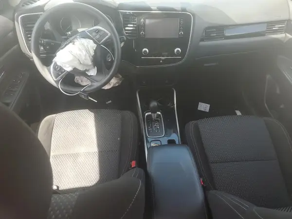 JA4AZ3A37LZ016677 2020 MITSUBISHI OUTLANDER - Image 8